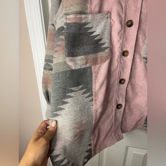 Ee: Some Pink Corduroy Southwestern Oversized Aztec Rodeo Shacket size Small - Picture 4 of 7